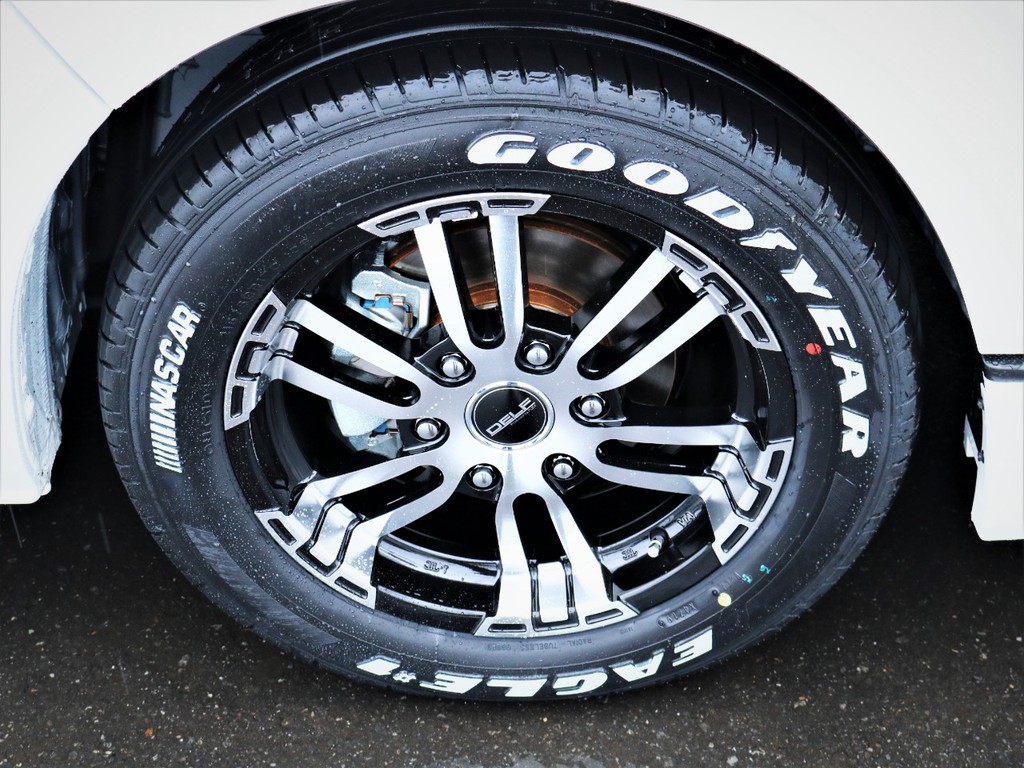 デルフ１７インチアルミホイール、ナスカータイヤ！