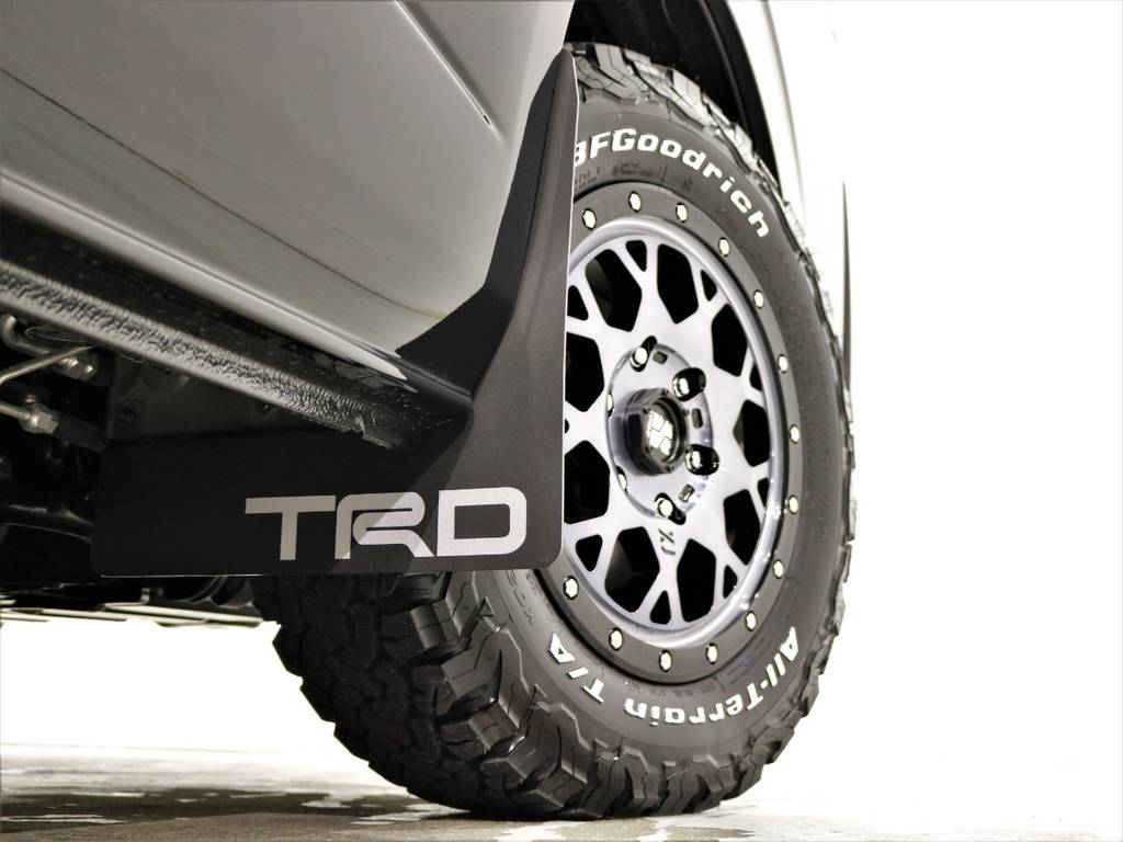 TOYOTATRDマッドフラップ装着！