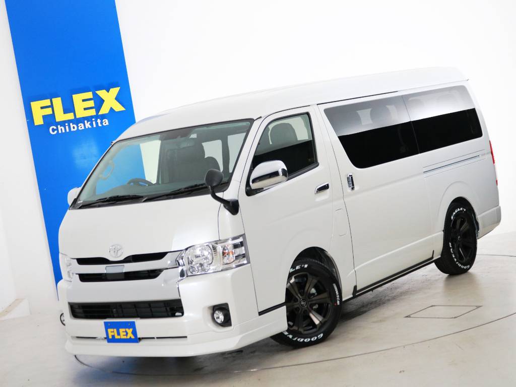 新車未登録　ハイエースワゴンＧＬ　ガソリン４ＷＤ　１０人乗り３ナンバー登録　寒冷地仕様　内装アレンジ【アレンジＡ－Ｓ】！