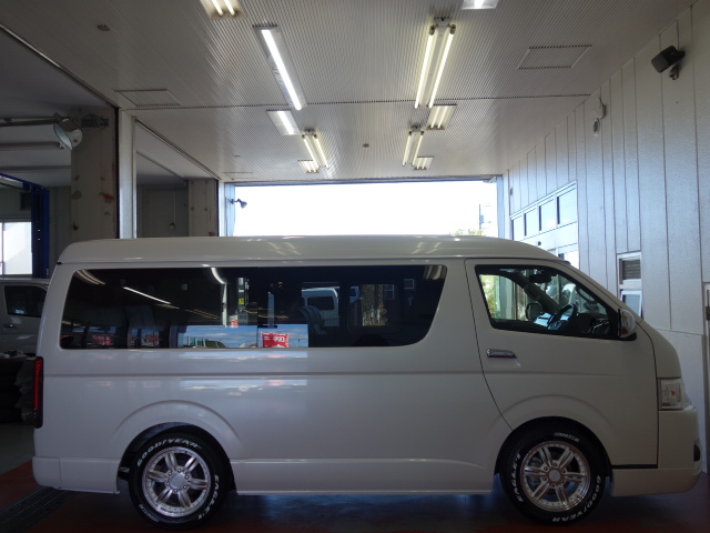 新車ワゴンＧＬ２ＷＤファミリーに好評のアレンジＡＳシートアレンジツインナビパッケージ入庫致しました！！