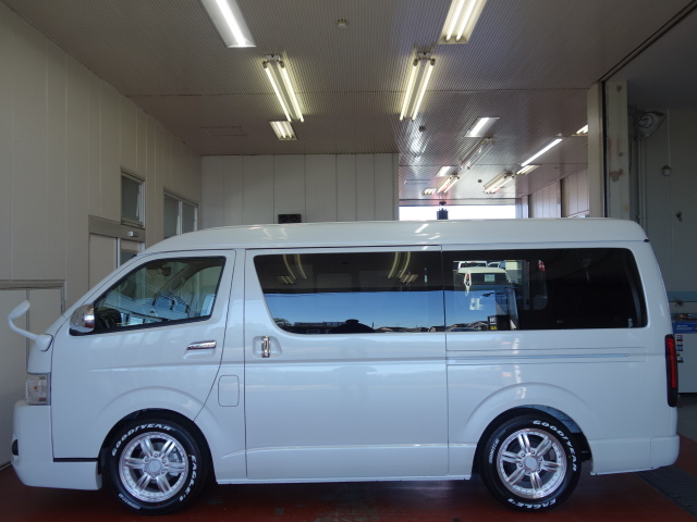 新車ワゴンＧＬ２ＷＤファミリーに好評のアレンジＡＳシートアレンジツインナビパッケージ入庫致しました！！