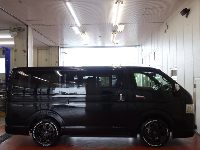 新車ダークプライムⅡ２８００ディーゼル４ＷＤナビパッケージ完成致しました！！店頭在庫車、即納車ご対応可能になります！！