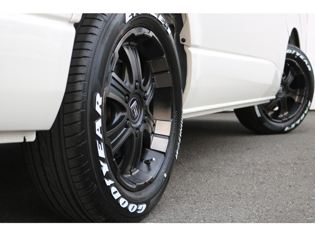 ＦＬＥＸバルベロ17インチアルミ！ＧＯＯＤＹＥＡＲタイヤ！