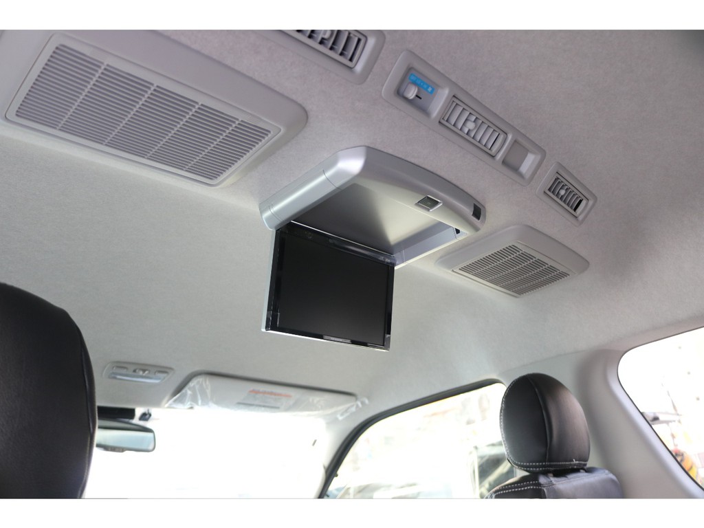 カロッツェリアリアフリップダウンモニター