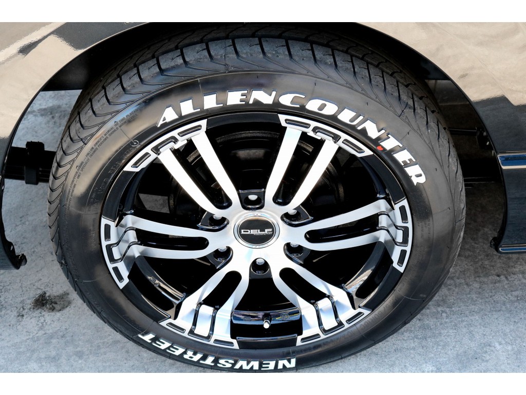 新作　ＤＥＬＦ－０２　１８インチ　オーレンカウンターホワイトレタータイヤをセット！！