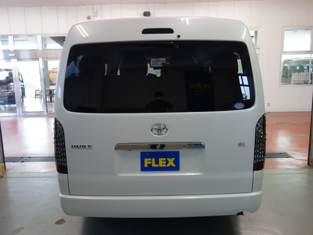 ハイエース西東京店ワゴンＧＬアレンジＲ１シートアレンジ試乗車完成致しました！！試乗の際は事前にご予約お願い致します！！