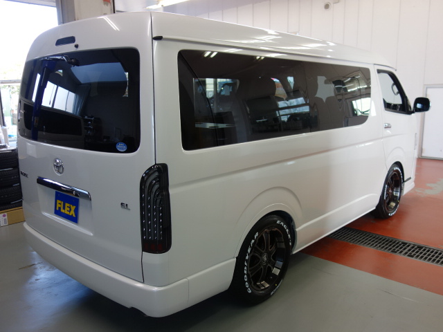 ハイエース西東京店ワゴンＧＬアレンジＲ１シートアレンジ試乗車完成致しました！！試乗の際は事前にご予約お願い致します！！