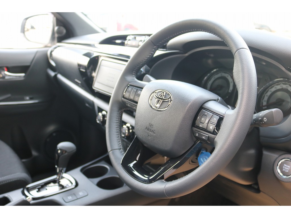 大きな車体を運転する優越感とワクワク感を楽しめます☆