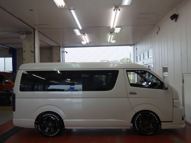 新車ワゴンＧＬツインナビパッケージ完成致しました！！店頭在庫車、即納車可能になります！！
