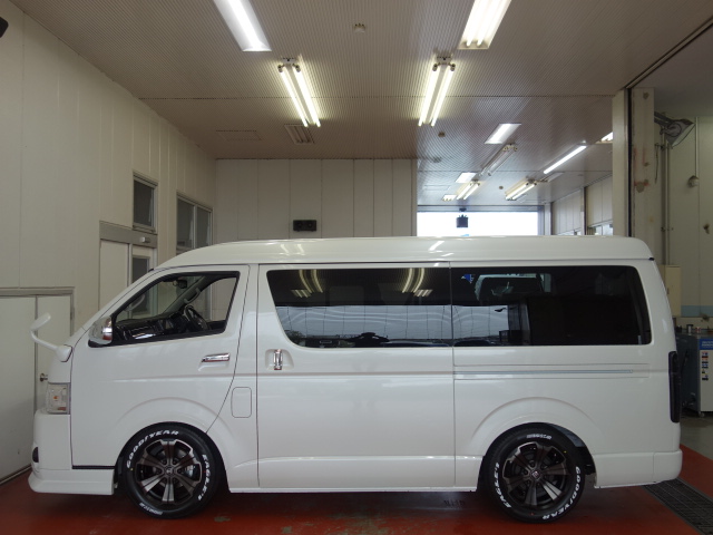 新車ワゴンＧＬツインナビパッケージ完成致しました！！店頭在庫車、即納車可能になります！！