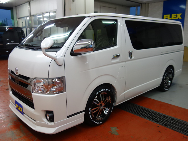 新車ハイエースＶダークプライムⅡナビベットＫＩＴパッケージ完成致しました！！即納車可能になります！！