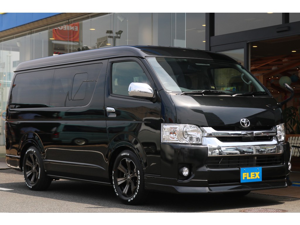 カスタム豊富なフロントビュー！ワゴンならではの重厚感です！