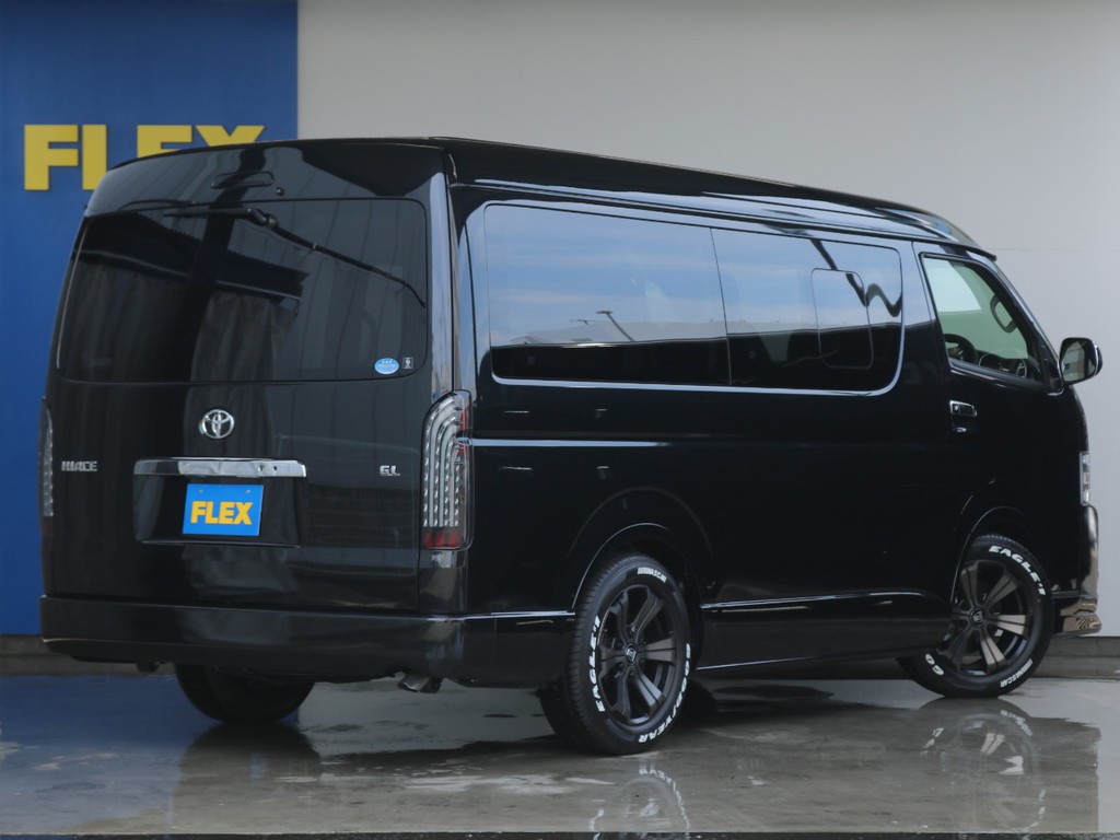 黒にまとまったシックなリアビュー！存在感抜群です！