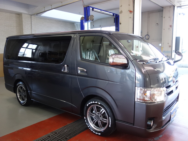 新車ハイエースＶダークプライムⅡ２８００ディーゼルナビパッケージ完成致しました！！