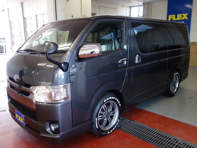 新車ハイエースＶダークプライムⅡ２８００ディーゼルナビパッケージ完成致しました！！