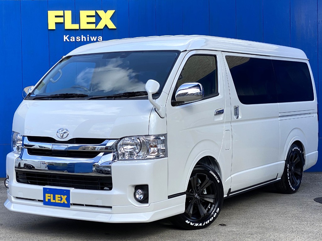 新車ハイエースワゴンＧＬ４ＷＤ ＦＬＥＸオリジナルシートアレンジ 【アレンジＲ１】 ツインナビパッケージが入庫しました！！
