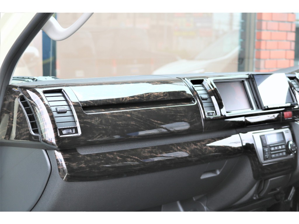 インテリアパネルキット/マホガニー木目が内装をよりオシャレに♪