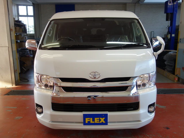 新車ファインテックツアラートリプルナビパッケージ完成！！ＦＬＥＸオリジナルパーツ多数装備！！