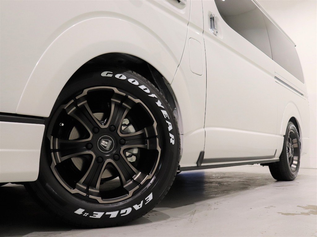 FLEXオリジナルバルベロディープスに415コブラの8mmオーバーフェンダーが視覚的ローダウンをプラス！