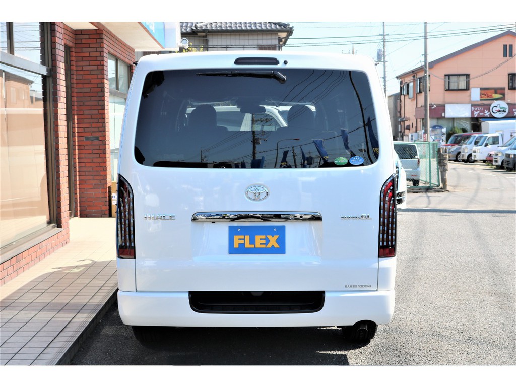 ＬＥＤテールやＬＥＤハイマウントランプなどカスタム盛り沢山です！