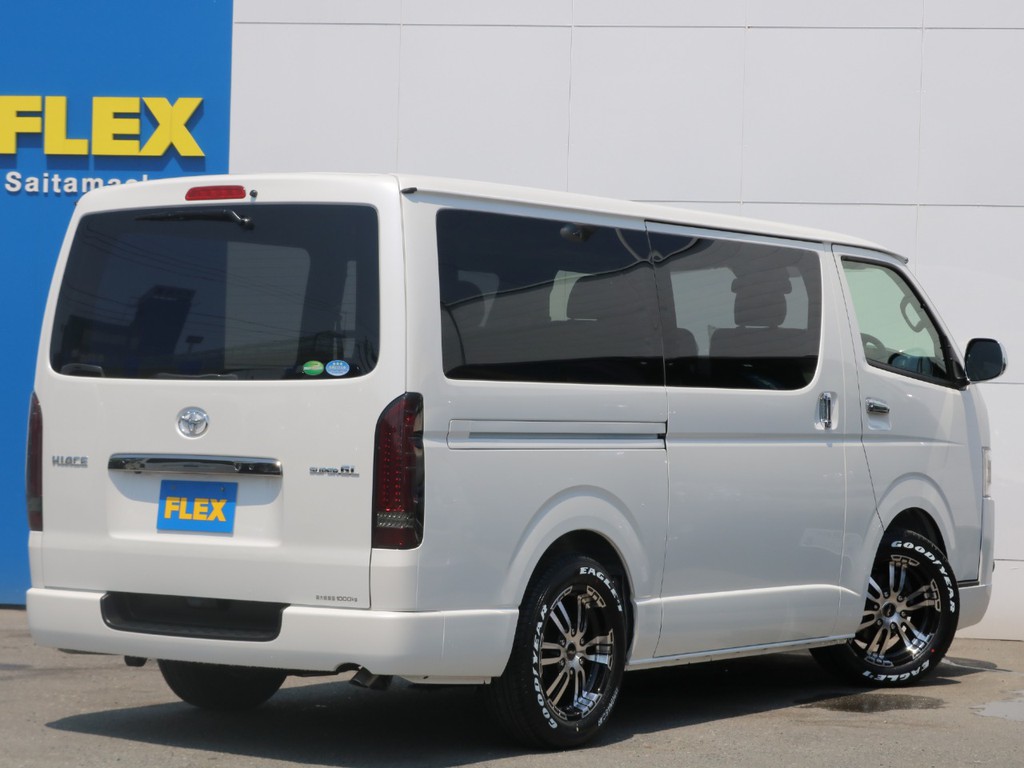 車高は程よい1.5インチのローダウン施工済み☆