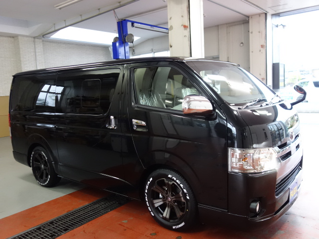 新車ハイエースＶダークプライムⅡナビパッケージ完成致しました！！店頭在庫車、即納車可能になります！！