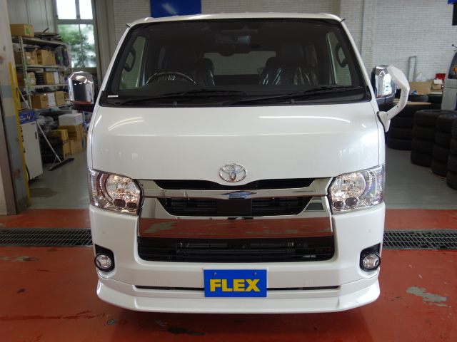 新型ハイエースＶダークプライムⅡナビパッケージ完成致しました！！即納車もご対応可能になります！！
