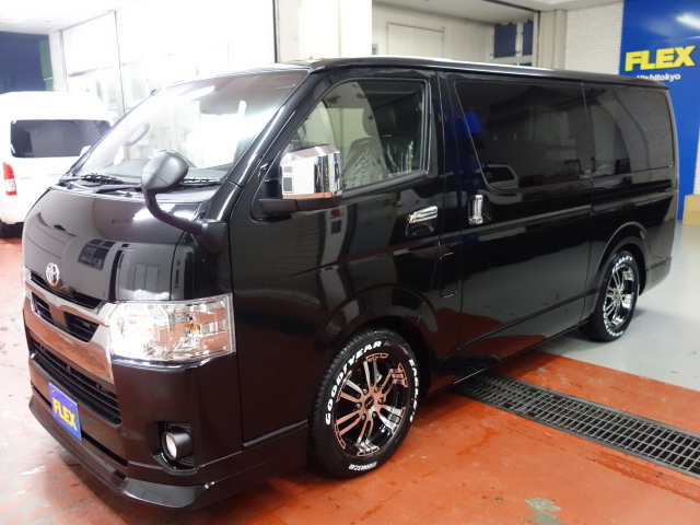 新車ハイエースＶダークプライムⅡ床張りベットＫＩＴパッケージ完成致しました！！店頭在庫車、即納車可能になります！！