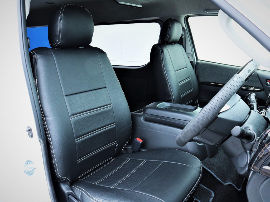運転席シート！黒革調シートカバー付き！