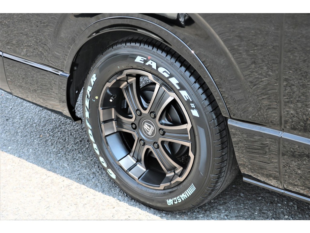 車検も安心♪オーバーフェンダー取付け済み！