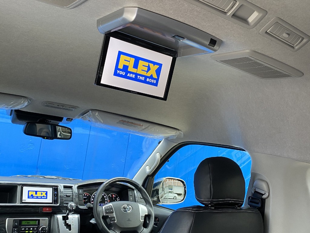 カロッツェリア フリップダウンモニター完備！！