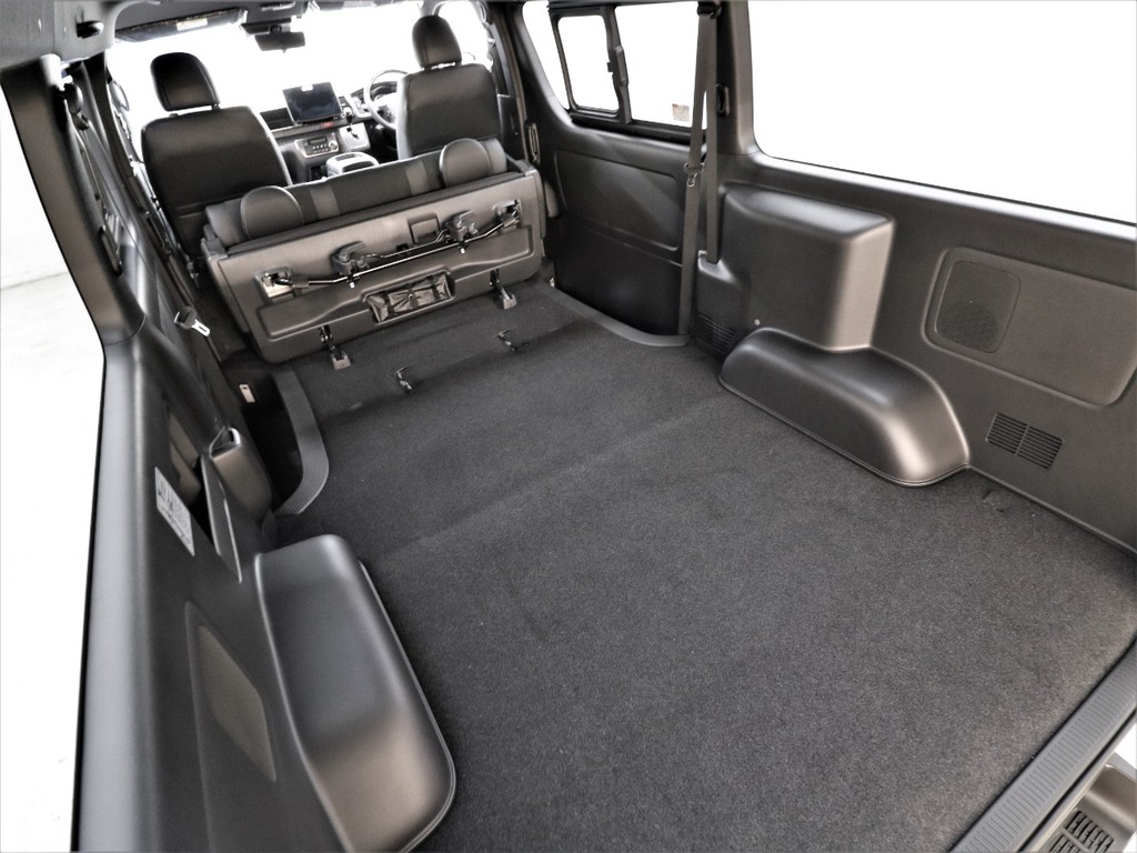荷室が広い人気の新型ワイドバン入庫！！