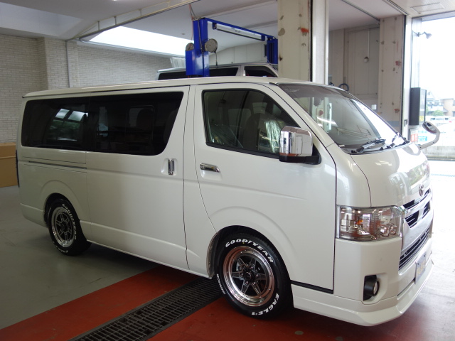 新車ダークプライムⅡ２８００ディーゼルターボナビパッケージ完成致しました！！即納車可能になります！！