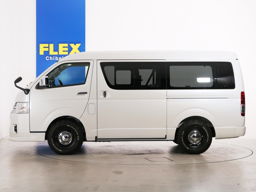 ノーマル車高のお車となります。ローダウン等、追加のカスタムもお任せください！