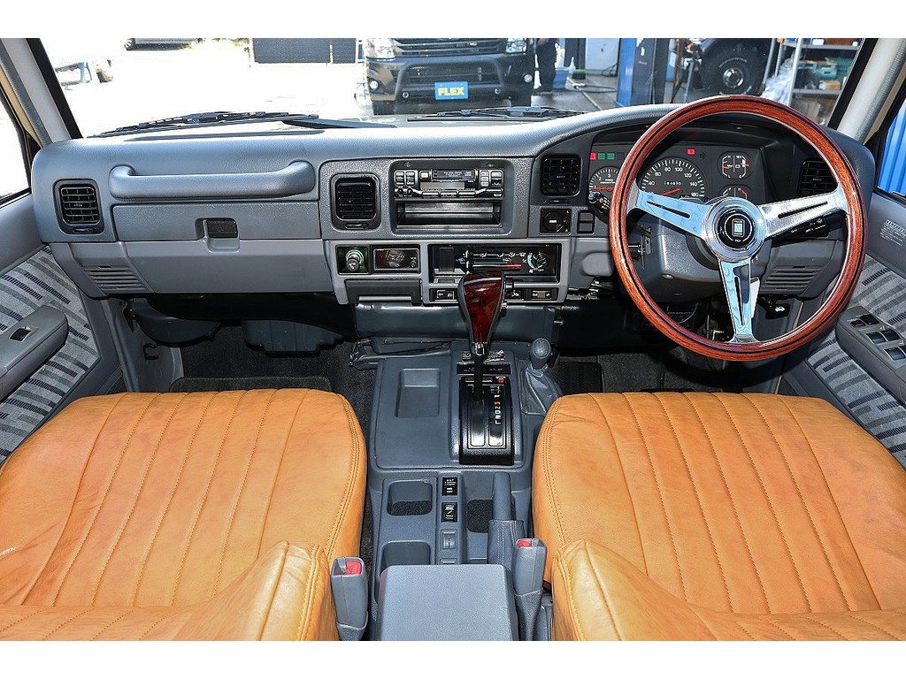 走行距離16万キロ台のお車入庫です！！