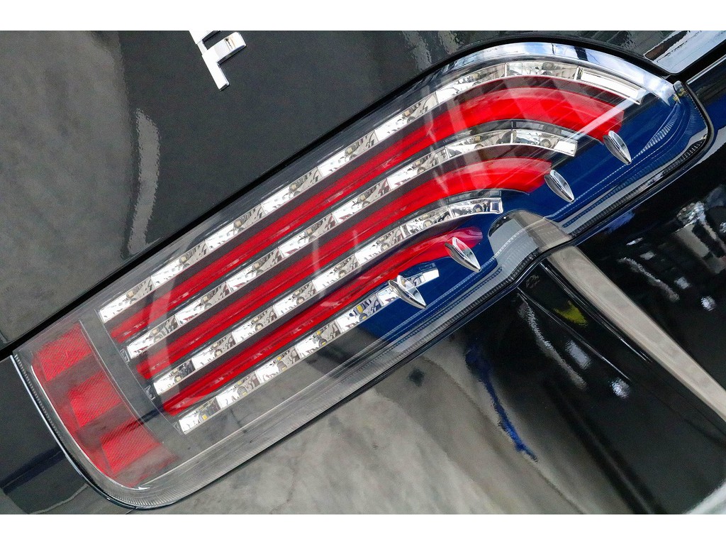 煌き赤ＬＥＤテールランプをセット！！