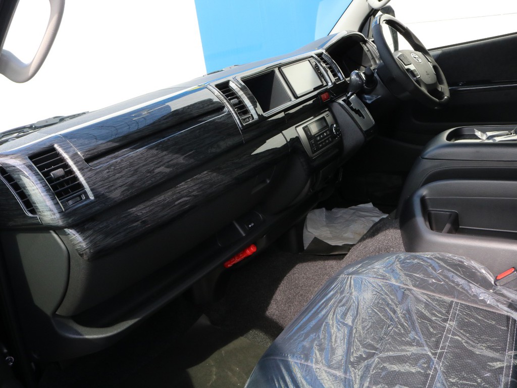 店舗在庫につき即納車可能です！最短2週間でご案内致します！