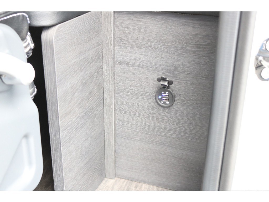 ＵＳＢポート付き！