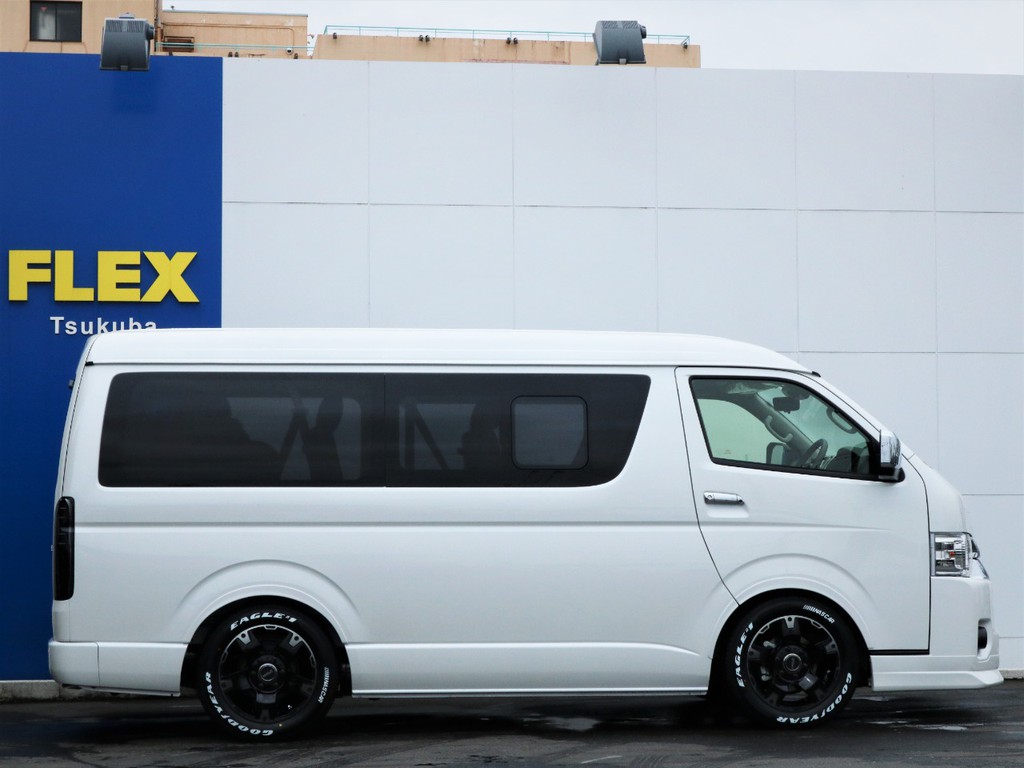 茨城県最大級のハイエース専門店！新車から中古車までラインナップ！
