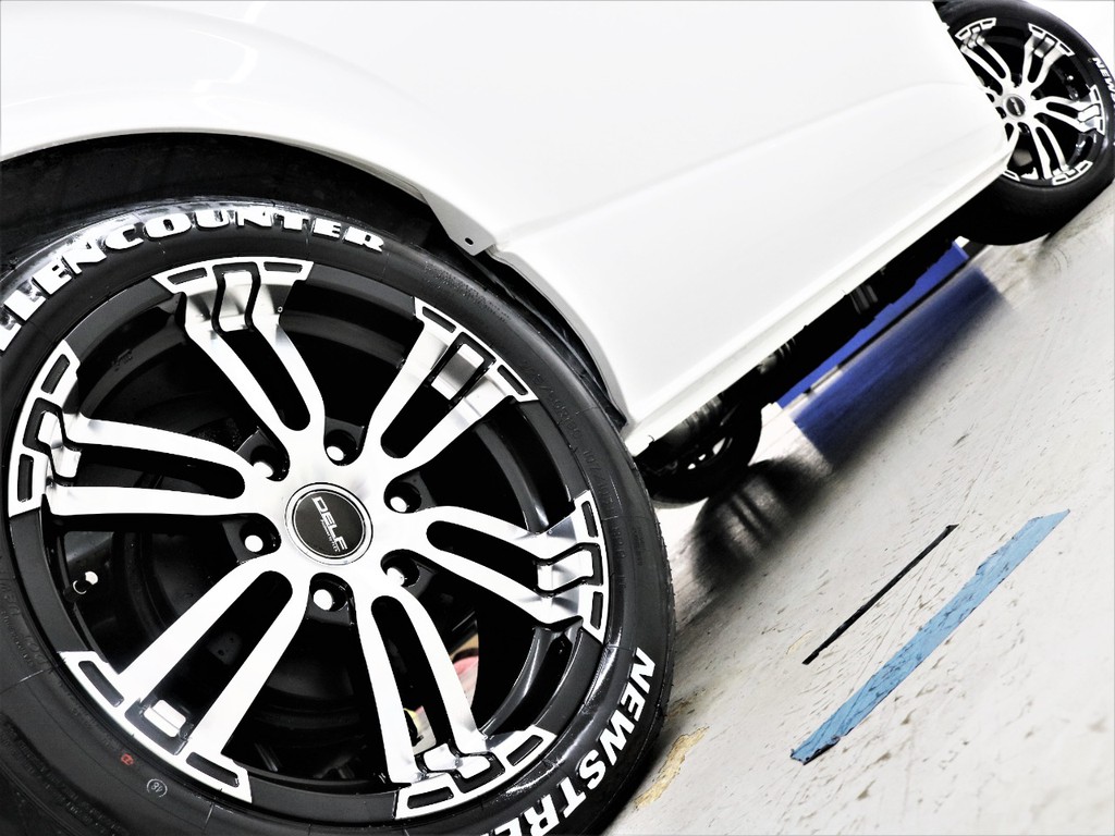 １７inchＦＬＥＸオリジナルＤｅｌｆ０２ＡＷ！グッドイヤーナスカータイヤ！
