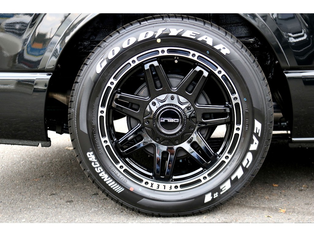 ＦＬＥＸ　Ｄｅｌｆ０４　１７インチアルミ＆ＧＯＯＤＹＥＡＲタイヤ