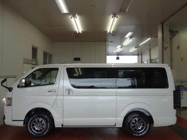 新車ダークプライムⅡ２８００ディーゼル４ＷＤ、ナビベットＫＩＴパッケージ完成致しました！！店頭在庫車、即納車可能になります！！
