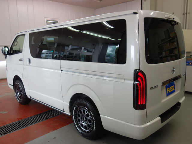 新車ダークプライムⅡ２８００ディーゼル４ＷＤ、ナビベットＫＩＴパッケージ完成致しました！！店頭在庫車、即納車可能になります！！