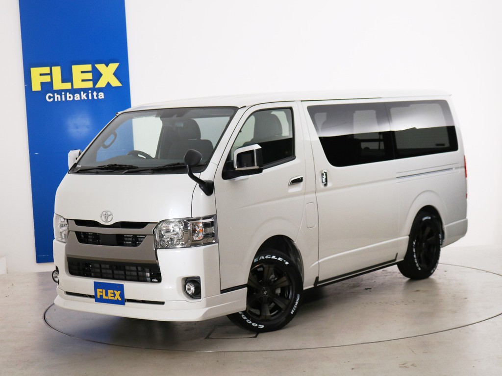 新車未登録　ハイエースバン　Ｓ－ＧＬ　特別仕様車ダークプライムⅡ　ディーゼルターボ４ＷＤ　５人乗り４ナンバー登録　ライトカスタムＰＫＧ！