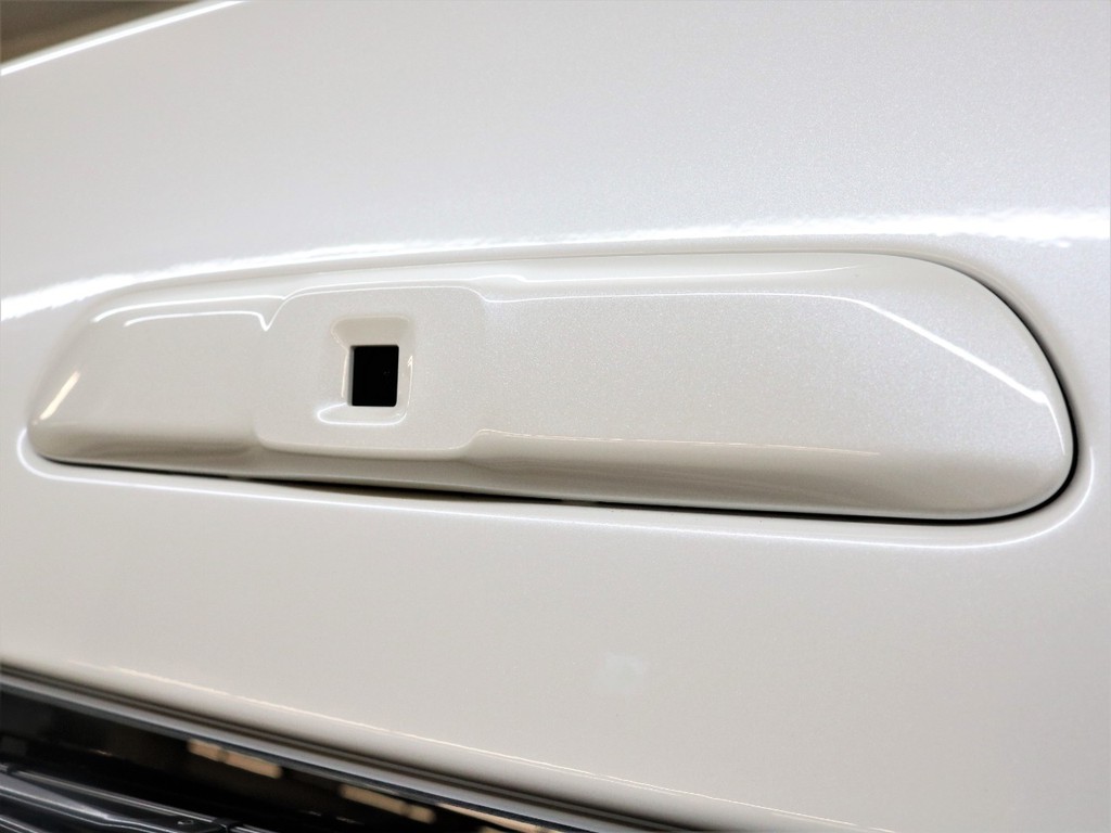 デジタルインナーミラーを映すカメラとなっております！