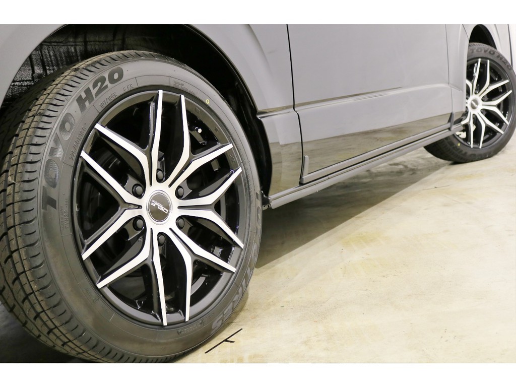 フレックスオリジナルDELF0118インチホイール＆TOYOH20タイヤ！