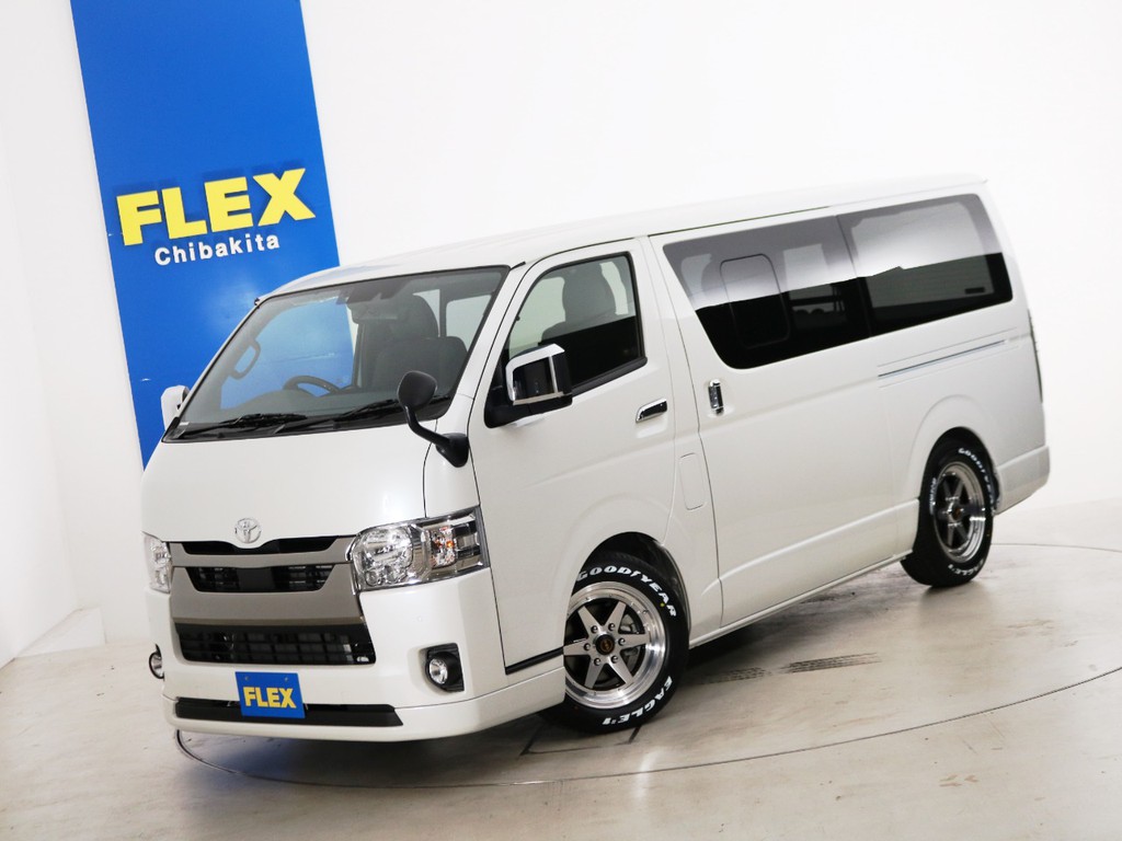 新車未登録　ハイエースバン　Ｓ－ＧＬ　一部改良後【新型】　特別仕様車ダークプライムⅡ　ディーゼルターボ２ＷＤ　５人乗り４ナンバー登録　ベッドカスタムＰＫＧ！