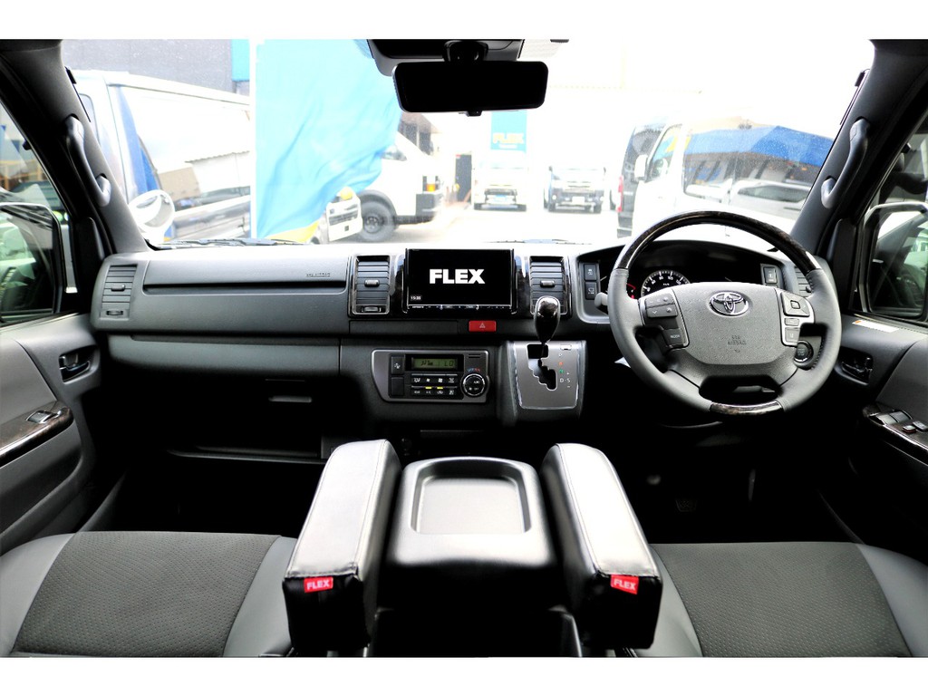 特別仕様車ならではの高級感溢れる内装！！