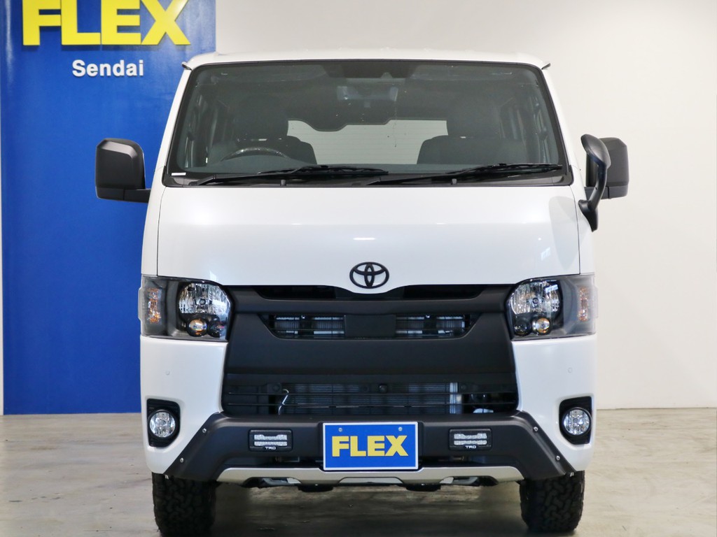新型ハイエースバンディーゼル４WDが入庫いたしました！オフロードスタイルにブラック塗装の組み合わせ！