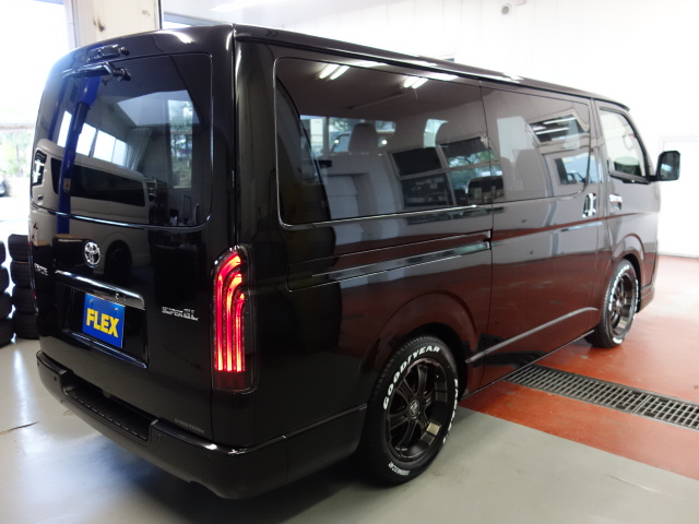 新車ダークプライムⅡ２０００ガソリン２ＷＤナビパッケージ完成致しました！！店頭在庫車、即納車可能になります！！